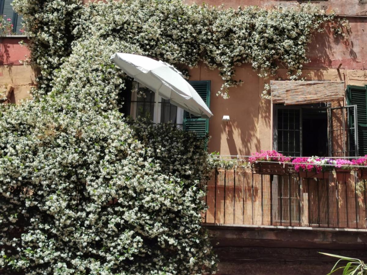 Apartments Campo De Fiori Rome Exterior photo